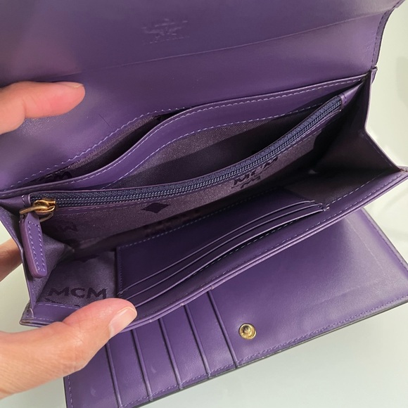 MCM BLACK/PURPLE LONG SAFFIANO TRIFOLD WALLET - Picture 8 of 11